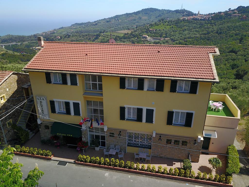 Residence Elvira Diano Marina Bagian luar foto