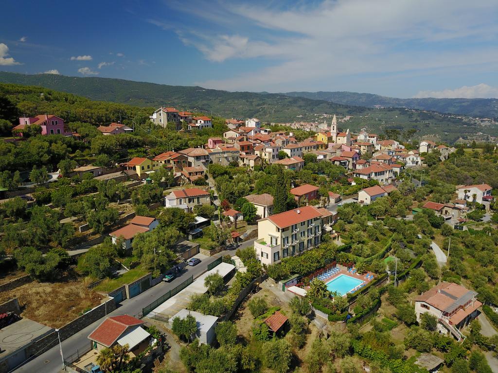 Residence Elvira Diano Marina Bagian luar foto